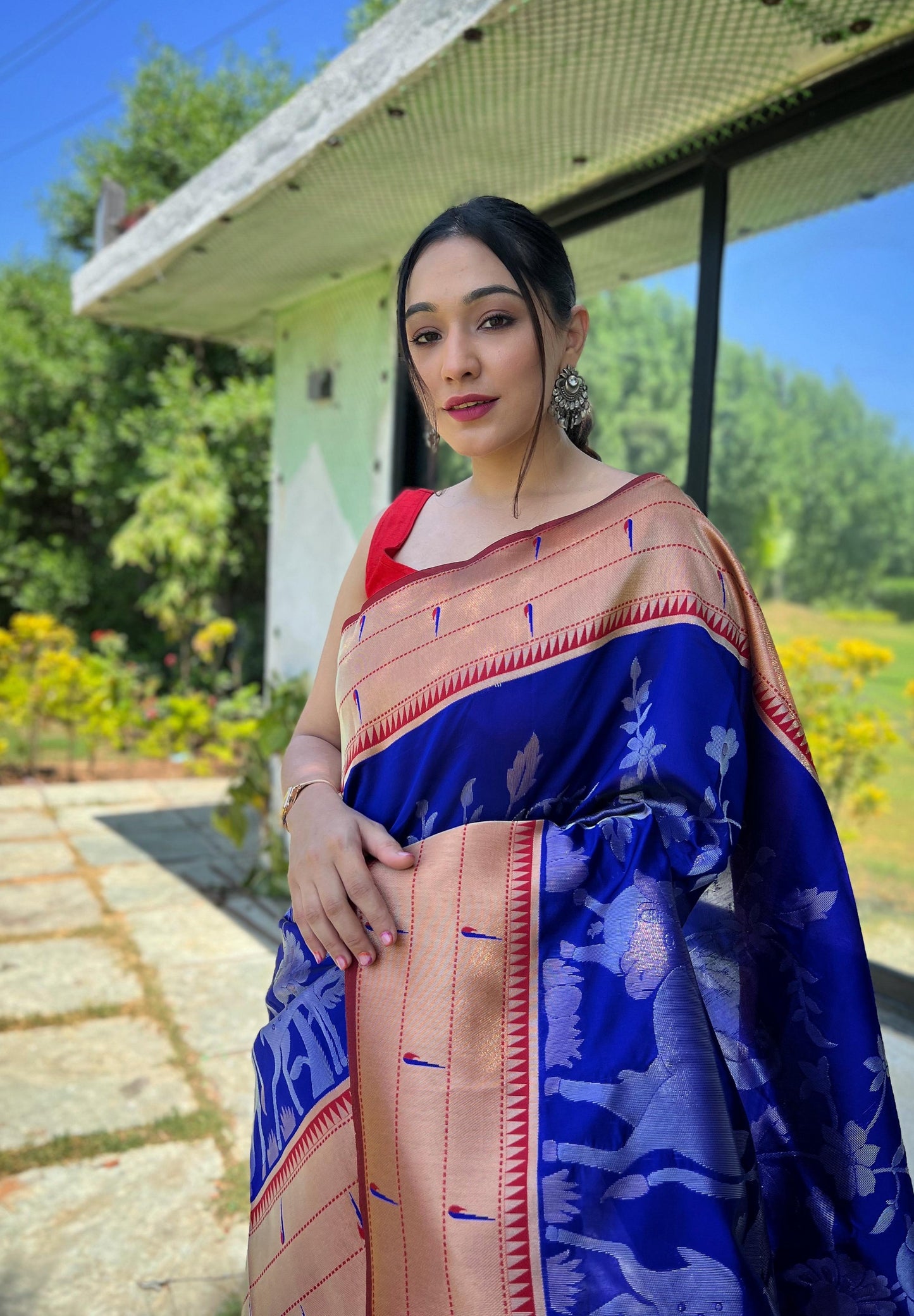 Elegant Paithani Silk Saree with Rich Zari Work & Contrast Blouse