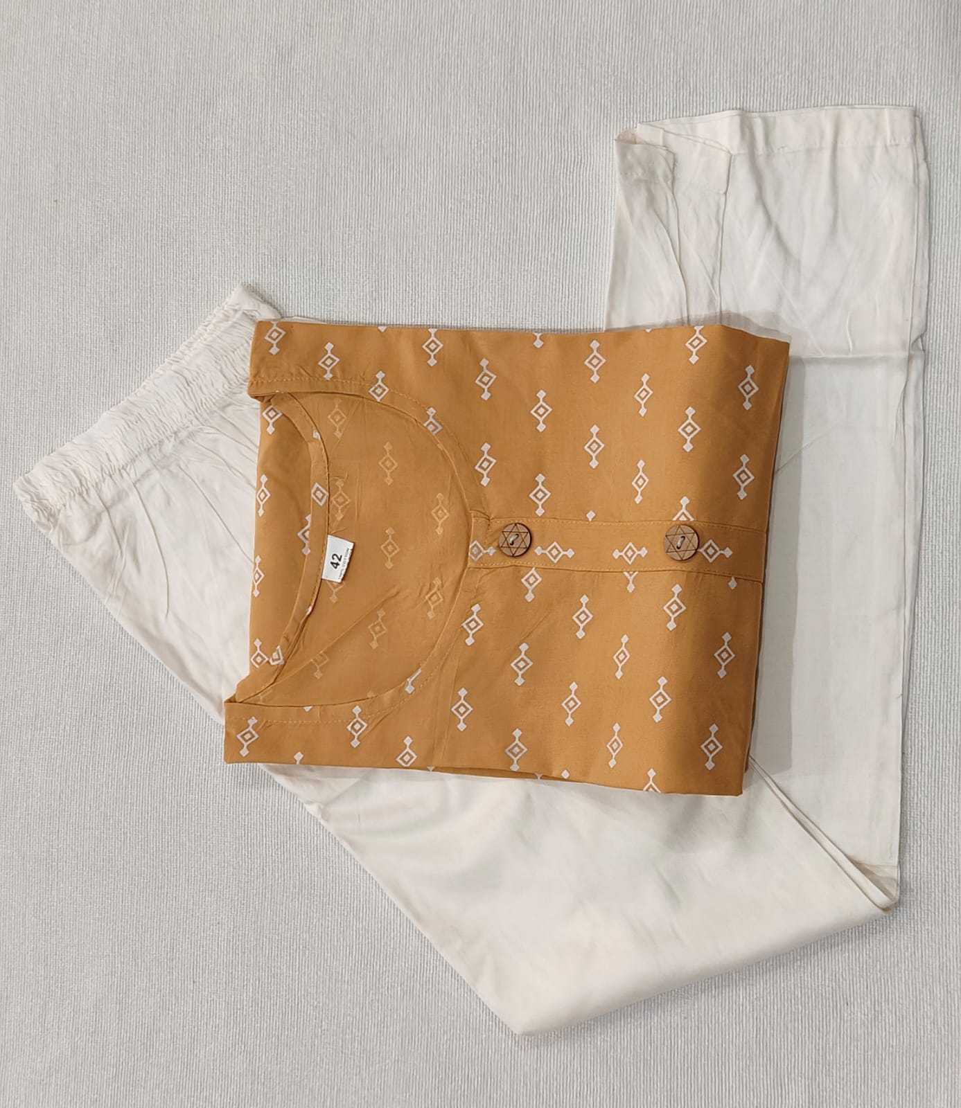 REYON KURTI WITH MATCHING PANT SETS